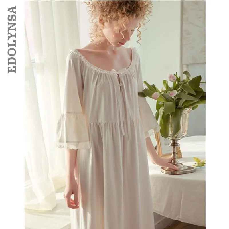 2019 Vintage Nightgown Elegant O-Neck Lace Up Flare Sleeve Summer Women Home Wear Night Dress White Cotton Sleepwear Robe T492