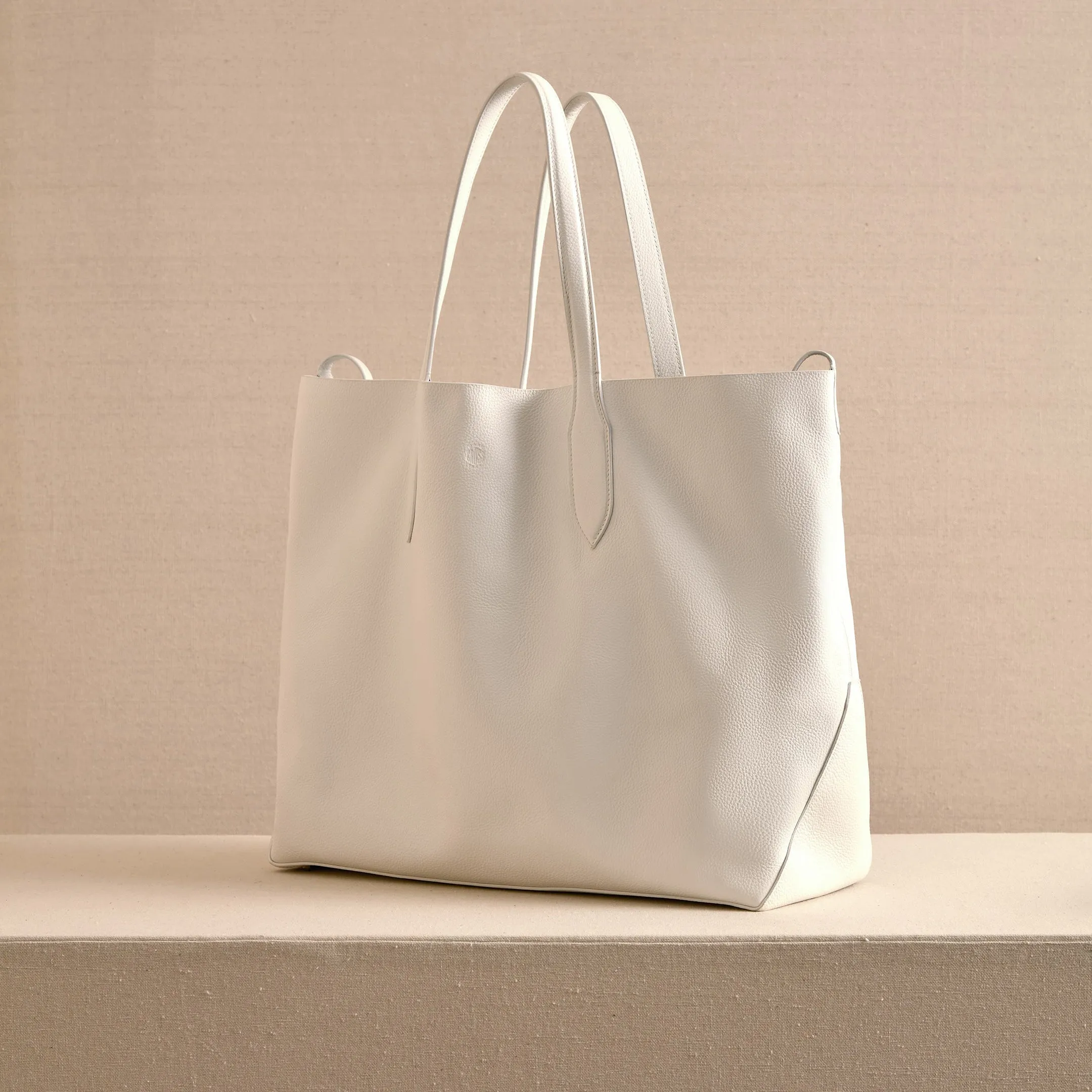 E42 in Ivory