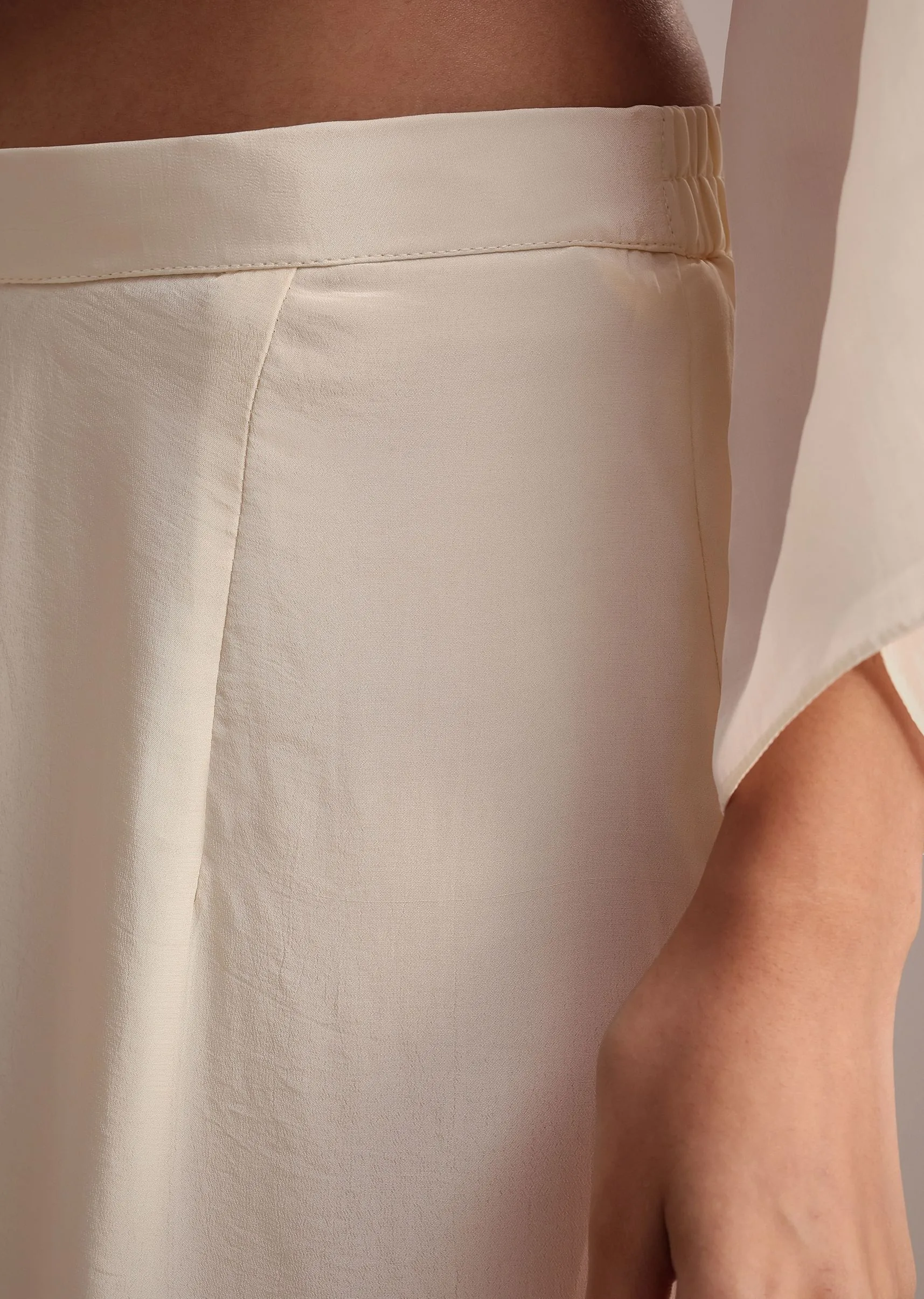 Lavender And Cream Colour Block Crepe Embroidered Kurta Pant