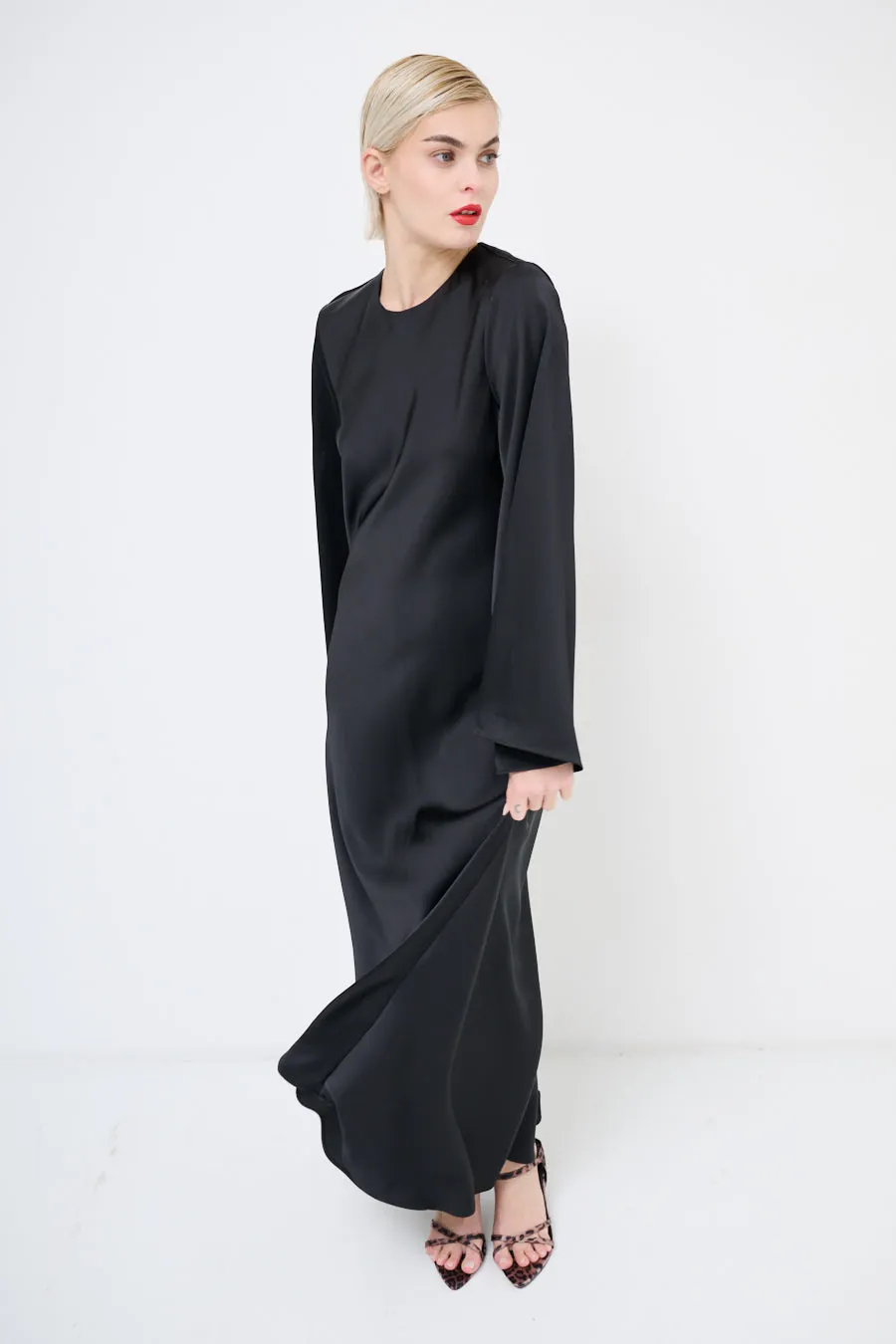 Long-sleeve flowy maxi dress wholesale