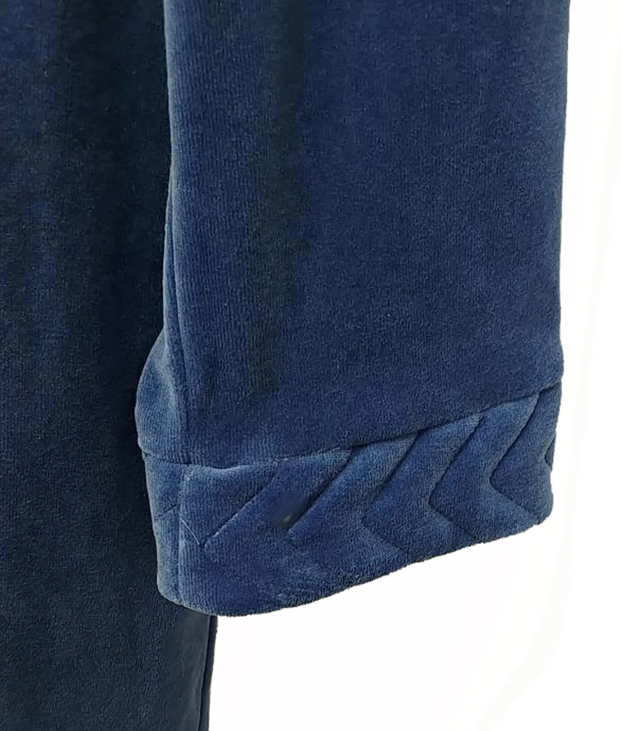 NEW - DIAMOND TEA LUXURIOUS ZIP UP PLEATED FRONT COTTON POLY VELOUR ROBE IN INDIGO- SIZE SMALL- ONLY 1 IN STOCK IN THIS SIZE & COLOR - WOULD MAKE A WONDERFUL CHRISTMAS GIFT!