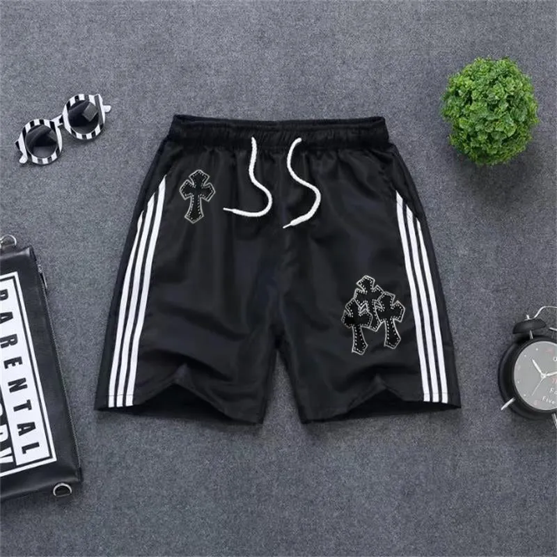 Sporty style bar cross-print casual shorts