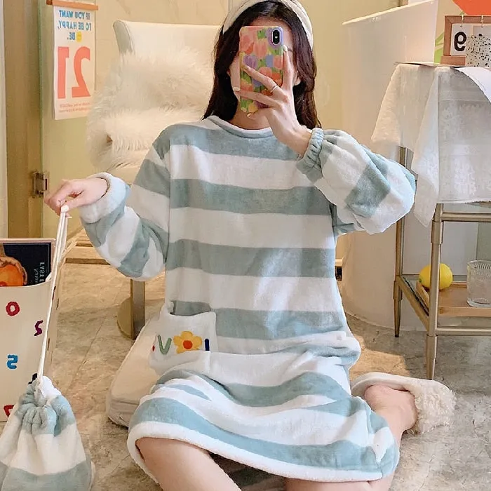 Wjczt Young Girl Warm Flannel Nightdress Long Sleeve Autumn Winter Nightgowns & Sleepshirts Women Sleepwear Shirt Home Wear Clohtes