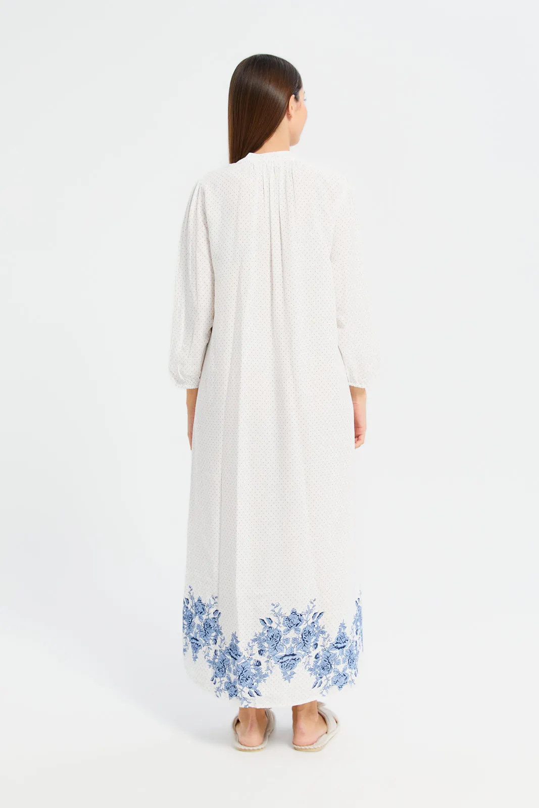 Women Ivory Buttoned Nightgown